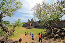 Vientiane - Pakse - Wat Phou - Champasak