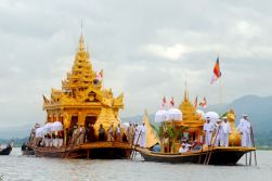 Yangon - Heho - Inle Lake
