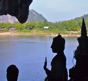 THE ULTIMATE LAOS 11 DAYS