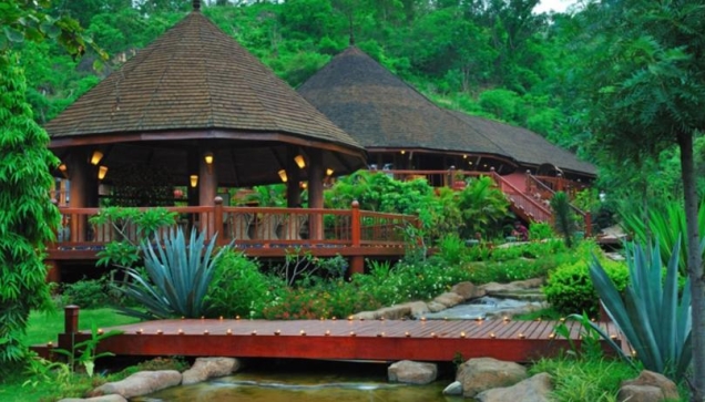 Pristine Lotus Spa Resort Inle