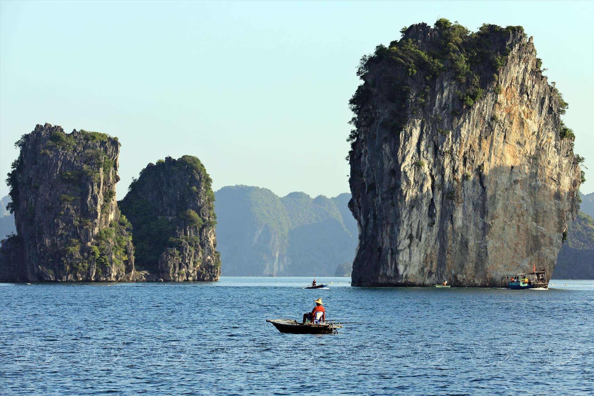 Lan Ha Bay: A Quieter Paradise Beside Ha Long Bay